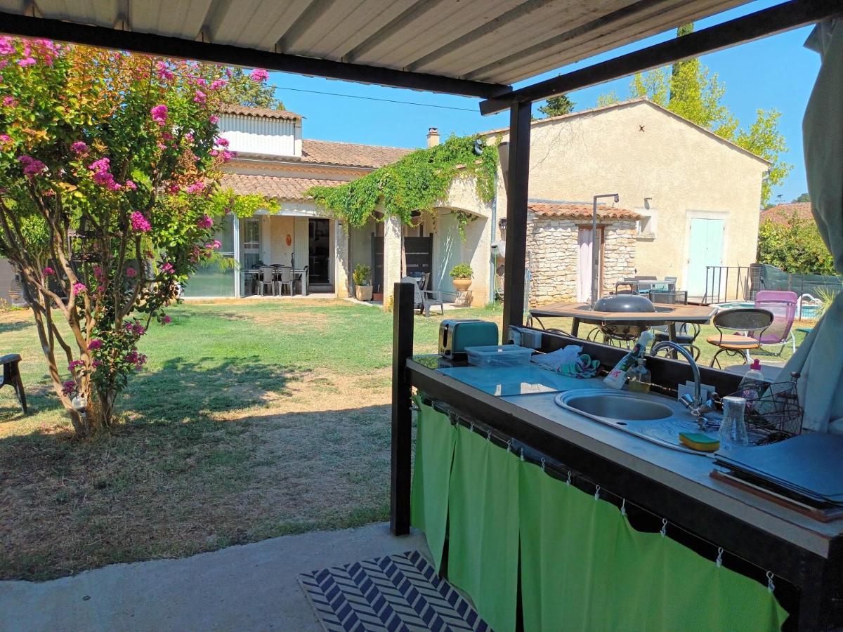 Chambres D'Hotes & Jacuzzi - A L'Ombre Des Amandiers Saint-Martin-dʼArdèche Bagian luar foto